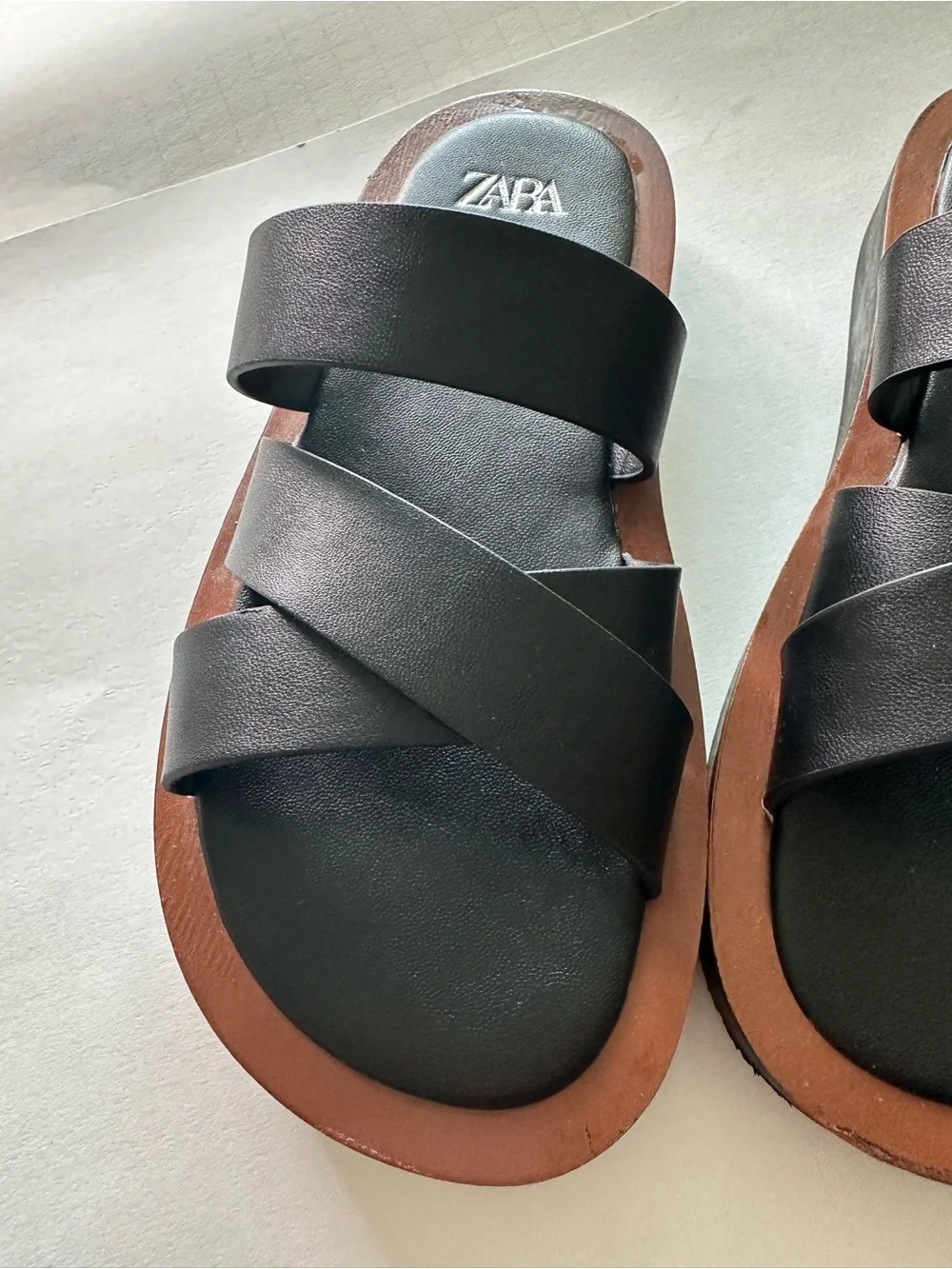 Zara Black Slide Sandals with Brown Trim